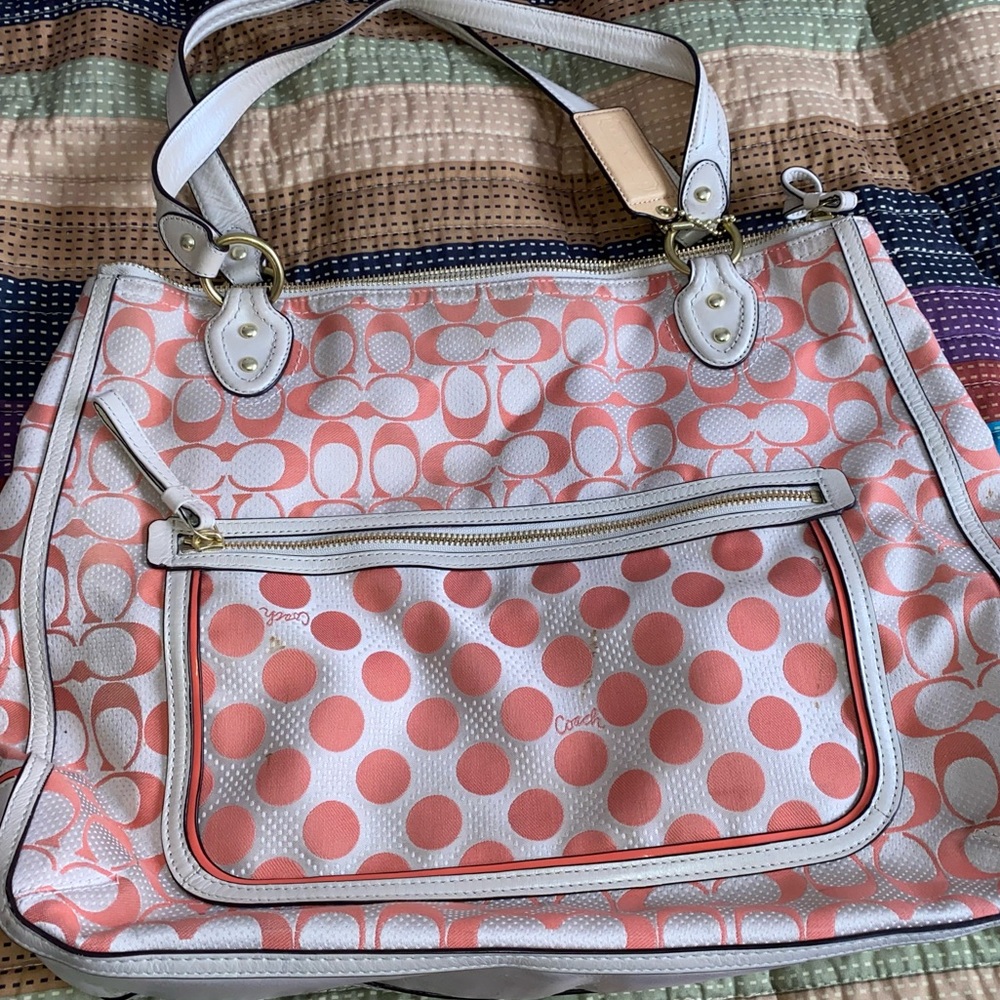 Vintage Coral/cream Coach Shoulder bag! Splash of summer!